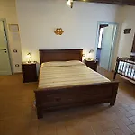 Alloggio per agriturismo La Valle Dei Fiori Di Bellucci Rosanna *