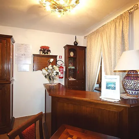 Alloggio per agriturismo La Valle Dei Fiori Di Bellucci Rosanna *