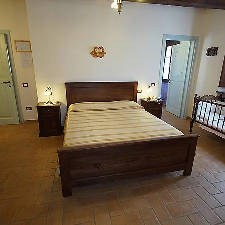 בית חווה La Valle Dei Fiori Di Bellucci Rosanna *