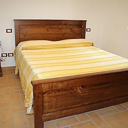 La Valle Dei Fiori Di Bellucci Rosanna